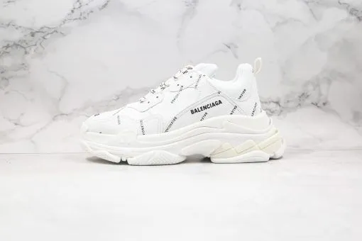 Balenciaga Triple S logo